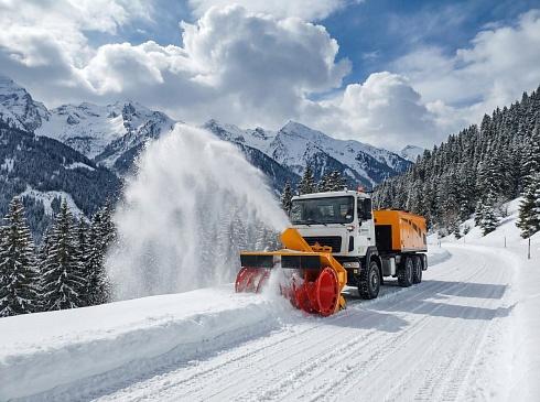 Фрезерно-роторный снегоочиститель SB 500 - SBE 300 на шасси МАЗ 6х6